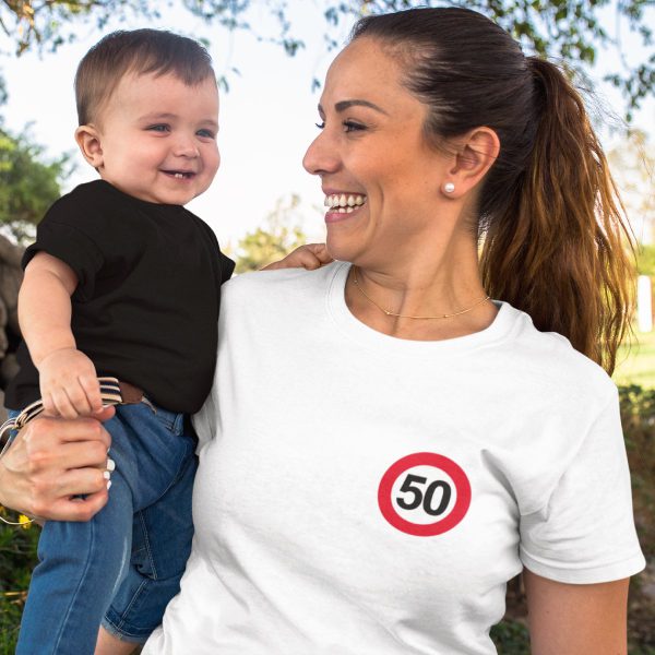 Wit T-Shirt 50 Jaar Dames Borstlogo